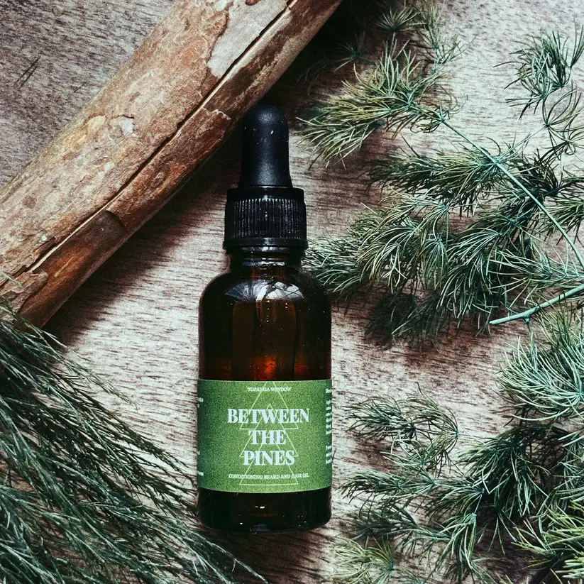BETWEEN THE PINES Organic Conditioning Beard and Hair Oil - Image 3