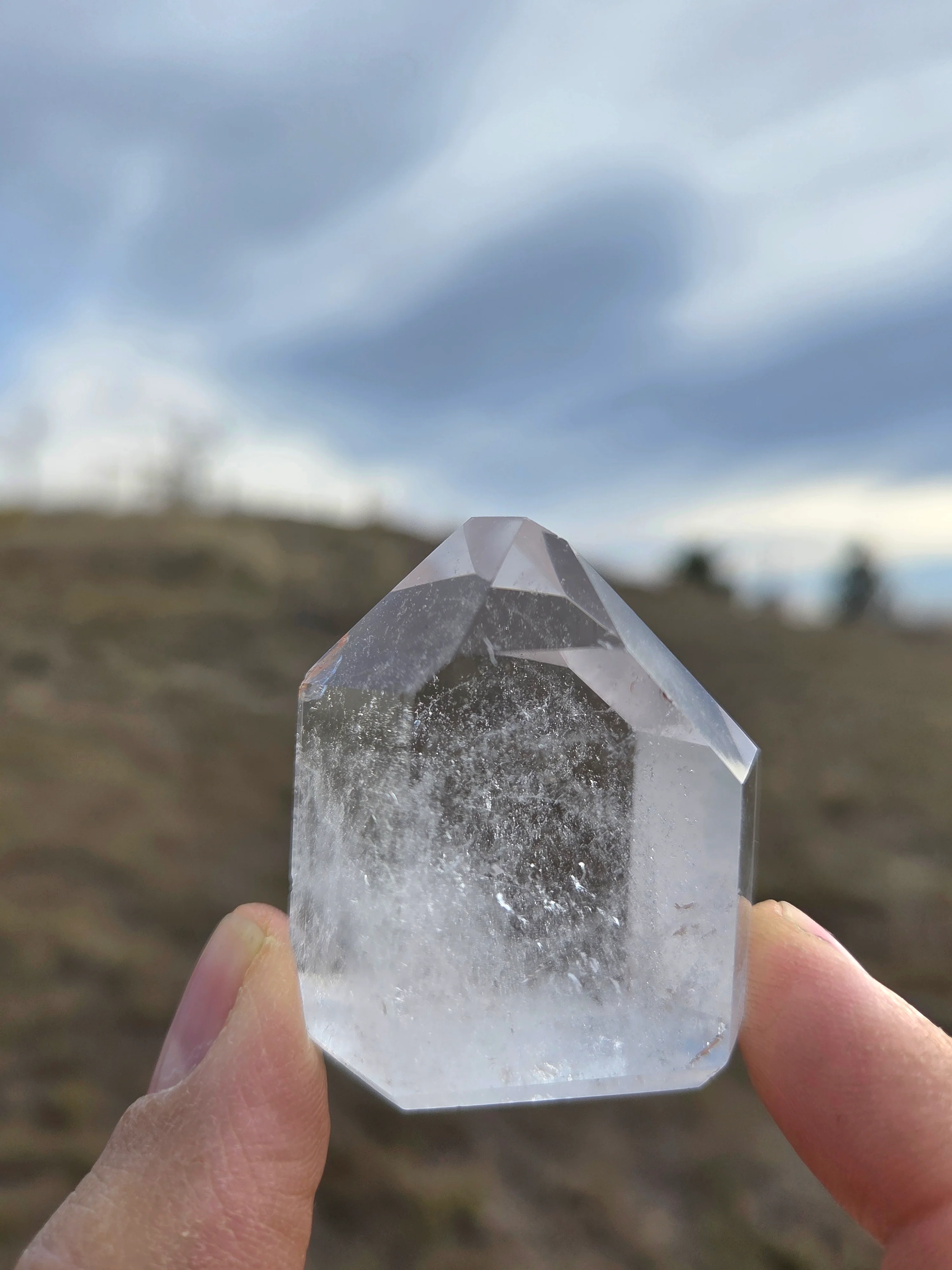 Clear Quartz Towers (Grade A to Exquisite) - Size F - Image 3