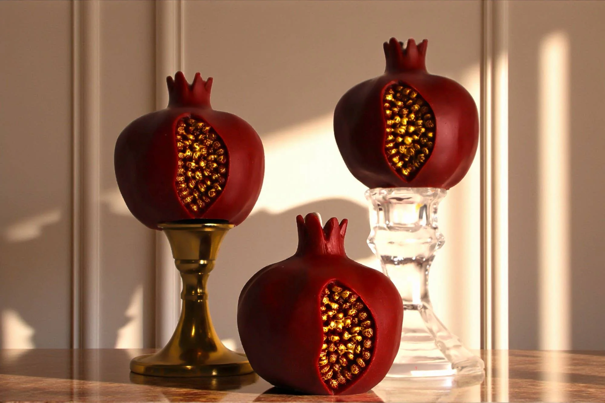 Pomegranate Candle with Golden Seeds 3.5x3in